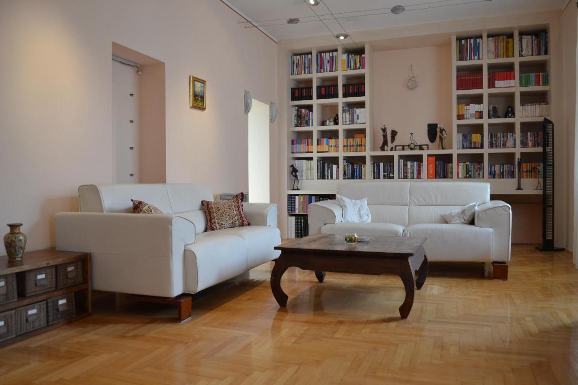 Old Town Luxury Maison ซาราเยโว ภายนอก รูปภาพ
